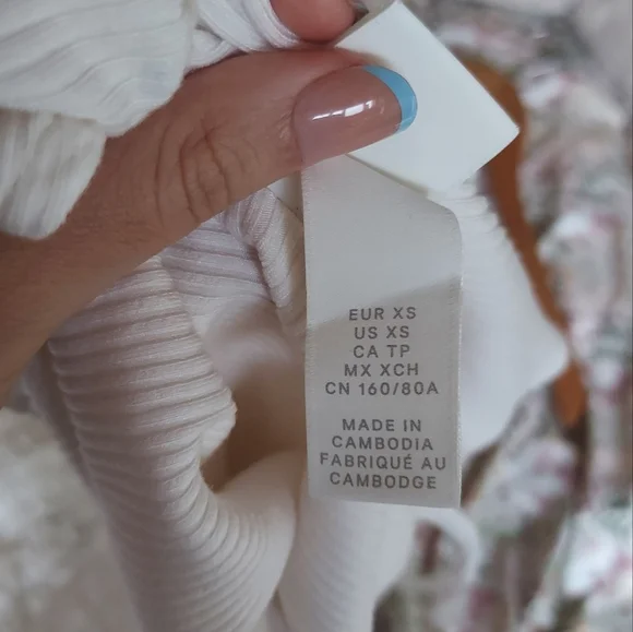 H&M White Backless Bodysuit - Picture 3 of 5